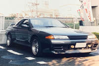 ミウラさんが94年に購入した愛車、R32型「日産スカイラインGT-R」。