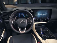 新型「レクサスNX」の予約受け付けがスタート　8グレード展開で455万円からの画像