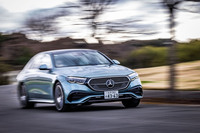 試乗車には4輪操舵の「リアアクスルステアリング」とエアサスペンションの「エアマチックサスペンション」がセットになるメーカーオプションの「ドライバーズパッケージ」が搭載されていた。