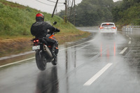 「1290スーパーアドベンチャー」のACCは、KTMがボッシュと共同開発したもの。速度に応じて手動でのギアチェンジは必要となるが、それでもライダーの疲労軽減に大いに貢献してくれる。