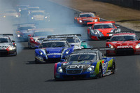 SC430、SUPER GT開幕戦でポール・トゥ・ウィン【SUPER GT 2012】