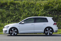 VW、スポーティーな「ゴルフGTI」を発表の画像