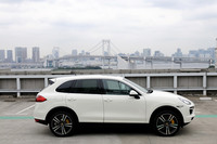 ポルシェ・カイエンターボ （4WD/8AT）【ブリーフテスト】の画像