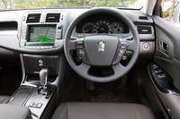 トヨタ・クラウン 2.5アスリート“ナビパッケージ”（FR/6AT）【ブリーフテスト】の画像