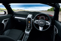 タフ＆アグレッシブな新デザイン「コペン」登場の画像