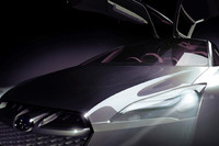 スバルのDNAを受け継ぐハイブリッドGT「スバル・ハイブリッド・ツアラー・コンセプト」の画像