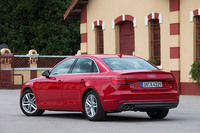 
	新開発のプラットフォームの採用により、新型「A4」は従来モデルより最大で120kgの軽量化を実現している。
	