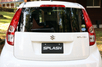 写真をクリックするとシートが倒れるさまが見られます。