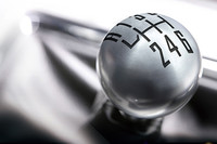 フォード・マスタングに赤内装の特別限定車の画像