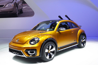 「フォルクスワーゲン・ビートル デューン コンセプトカー」
    