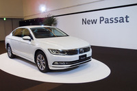 「パサートTSIハイライン」
    