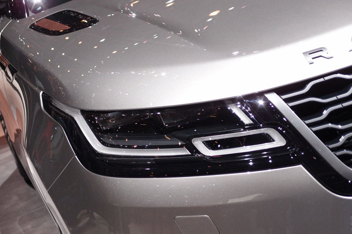 ランドローバー・レンジローバー ヴェラール