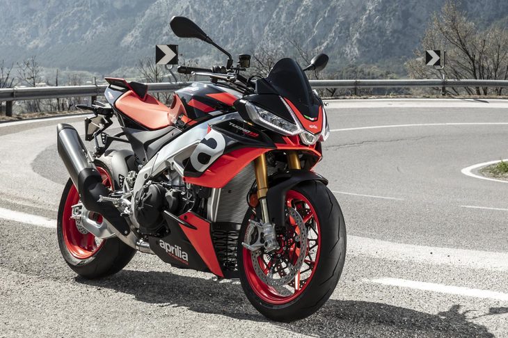 アプリリア・トゥオーノV4ファクトリー