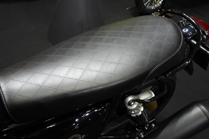 ロイヤルエンフィールドINT650