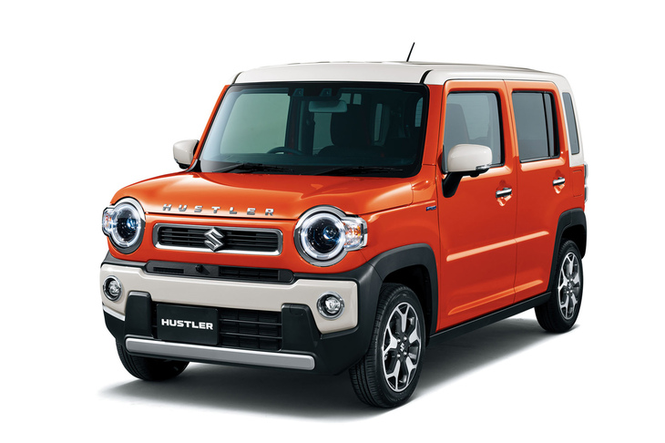 2024年5月24日に一部仕様変更が行われた「ハスラー ハイブリッドX」。写真の「バーミリオンオレンジ ソフトベージュ2トーン」が外板色として新設定された。