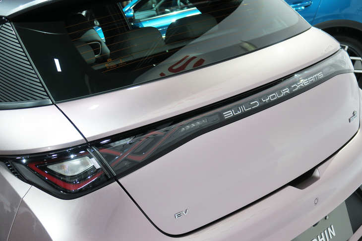 BYDドルフィン（テールゲート）