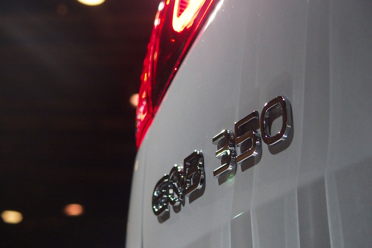 メルセデス・ベンツEQB350 4MATIC（エンブレム）