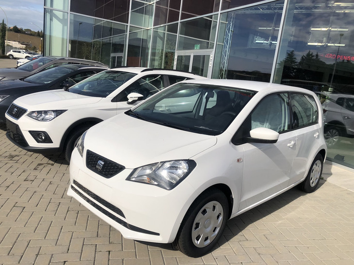 「ミー」は「フォルクスワーゲンup!」のセアト版。up!が1万1250ユーロからなのに対して、ミーは1万1100ユーロから。