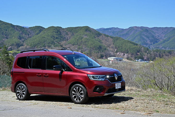 高ボッチ高原行きをあきらめたため、峠を越えて長野県の東側に移動。上信越道～関越道と進んで編集部に帰った。