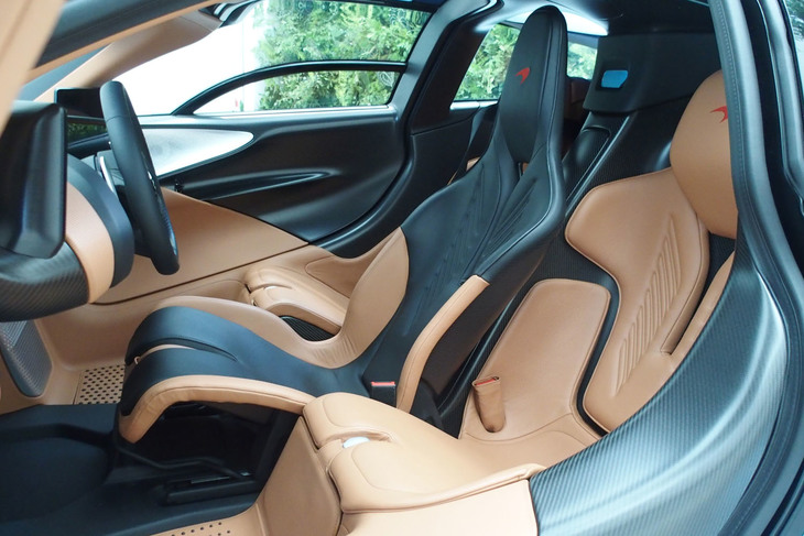 マクラーレン・スピードテール（シート）