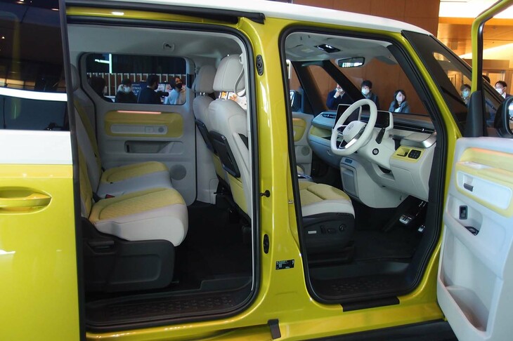 「フォルクスワーゲンID.Buzz」のインテリア。