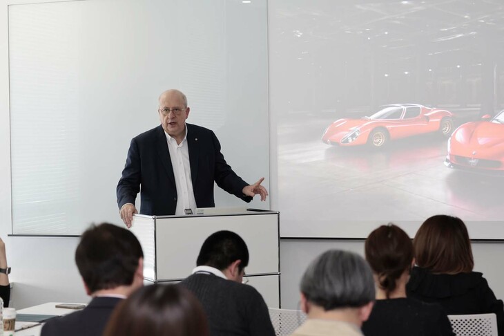 説明会では、未来のアルファ・ロメオと他ブランドとの位置関係にも言及。「アルファ・ロメオはプレミアム、マセラティはラグジュアリーで、両ブランドが重複することはない。ただ、ランチアとはスポーティーなバックボーンを持つブランド同士なので、担当者と綿密に連絡をとって、差別化を図っていく」とのことだった。インパラ―ト氏が思い描く、BEV時代のアルファとはどんなクルマなのか？　非常に気になるところである。