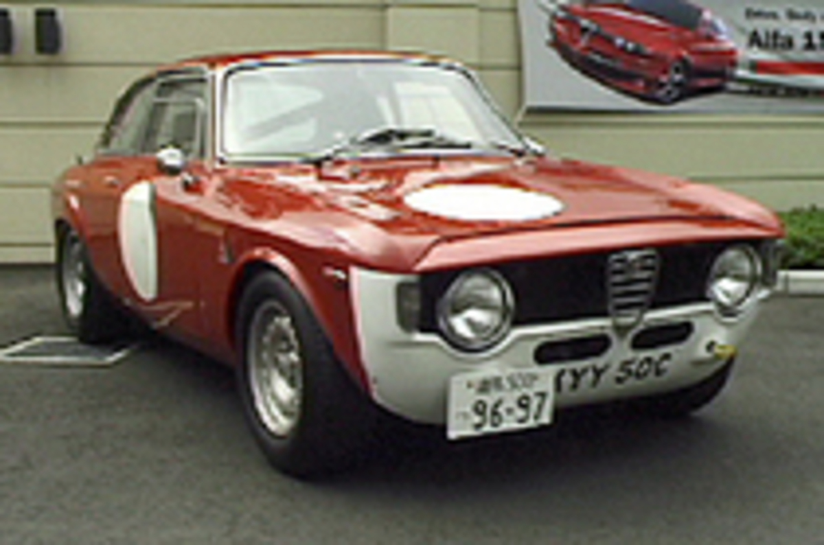 Movie】伝説の名が復活、アルファ「156GTA」 【ニュース】 - webCG