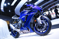 日本メーカーが200PS級のマシンを続々と正規販売！ 今日に至る“バイク規制”の歴史を振り返る
