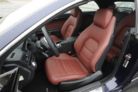 テスト車のシートには、ヘッドレストから温風が注ぐ「エアスカーフ」（セットオプション）が備わる。