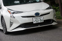 デモカーにはフロントスポイラーとサイドスカート、リアバンパースポイラーからなるエアロパーツセットが装着されていた。