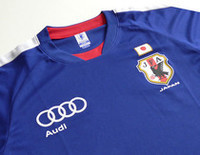 「アウディ×JFA オリジナルTシャツ」プレゼントの画像