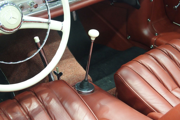 メルセデス・ベンツ300SL