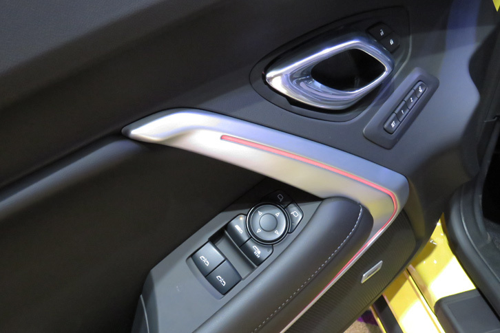 シボレー・カマロ コンバーチブル（ドアコンソール）