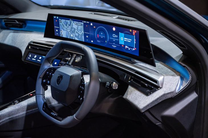 プジョー3008（インストゥルメントパネル）