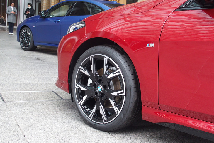 220dグランクーペMスポーツ（フロントホイール）