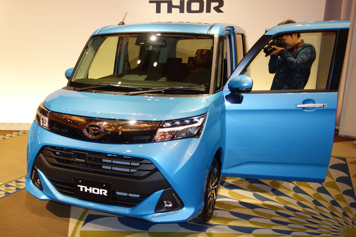 「ダイハツ・トールG“SA II”」。ボディーカラーはファインブルーマイカメタリック。