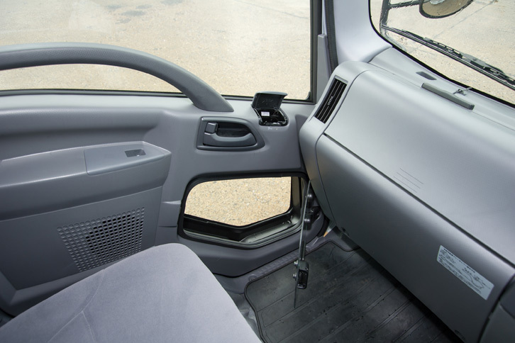 いすゞ・エルフ ワイドキャブ ロングボディー ドライバン