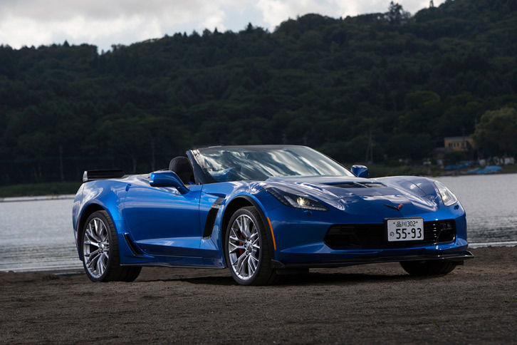 「Z06」のボディータイプは先代モデルではクーペのみだったが、現行モデルではコンバーチブルも設定された。