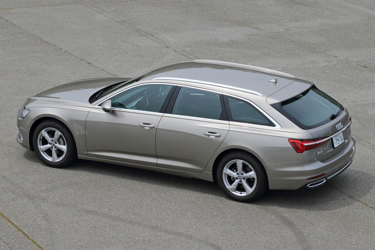 日本ではエントリーモデルとなる「40 TDI」だが、ドイツ本国では中間グレードというポジション。また現状では、日本仕様は4WDのみの設定となっている。