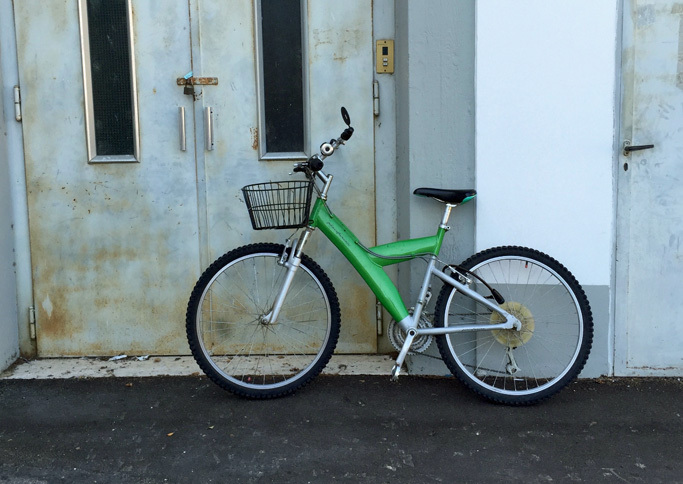 ピニンファリーナデザインのマウンテンバイクは、15年経過した今でも、現役で使われている姿をたびたび見かける。