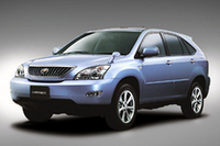 「トヨタ・ハリアー」シリーズにアルカンターラ仕様車登場