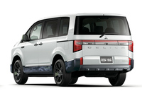 三菱が「デリカD：5」に特別仕様車「シャモニー」を設定の画像