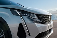 「プジョー3008」がマイナーチェンジ　フロントデザインを一新の画像