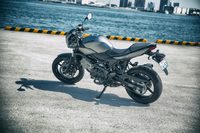 どこか懐かしいカフェレーサースタイルが特徴の「スズキSV650X」。2016年のモーターサイクルショーで発表した「SV650ラリーコンセプト」の進化モデルに当たり、2017年の東京モーターショーで初披露。2018年1月に発売された。