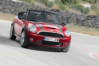 「MINI John Cooper Works」に2モデルが仲間入り