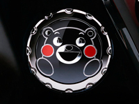 「くまモン」のエンブレム。