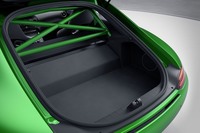 「メルセデスAMG GT」のフラッグシップモデル上陸の画像