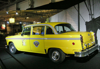 「チェッカー・モデルA11」のリアビュー。