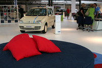 イケアのファニチュアを配したフィアット・ブランドのコーナー。