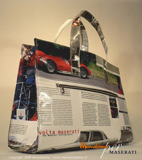 マセラティ95周年記念エコバッグは、カタログ再生!?の画像